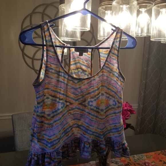 Cue,  teen cropped top - Picture 3 of 3